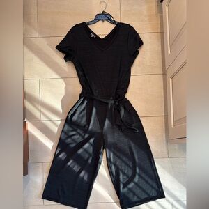Talbots wide leg full length romper with short sleeves and belt
